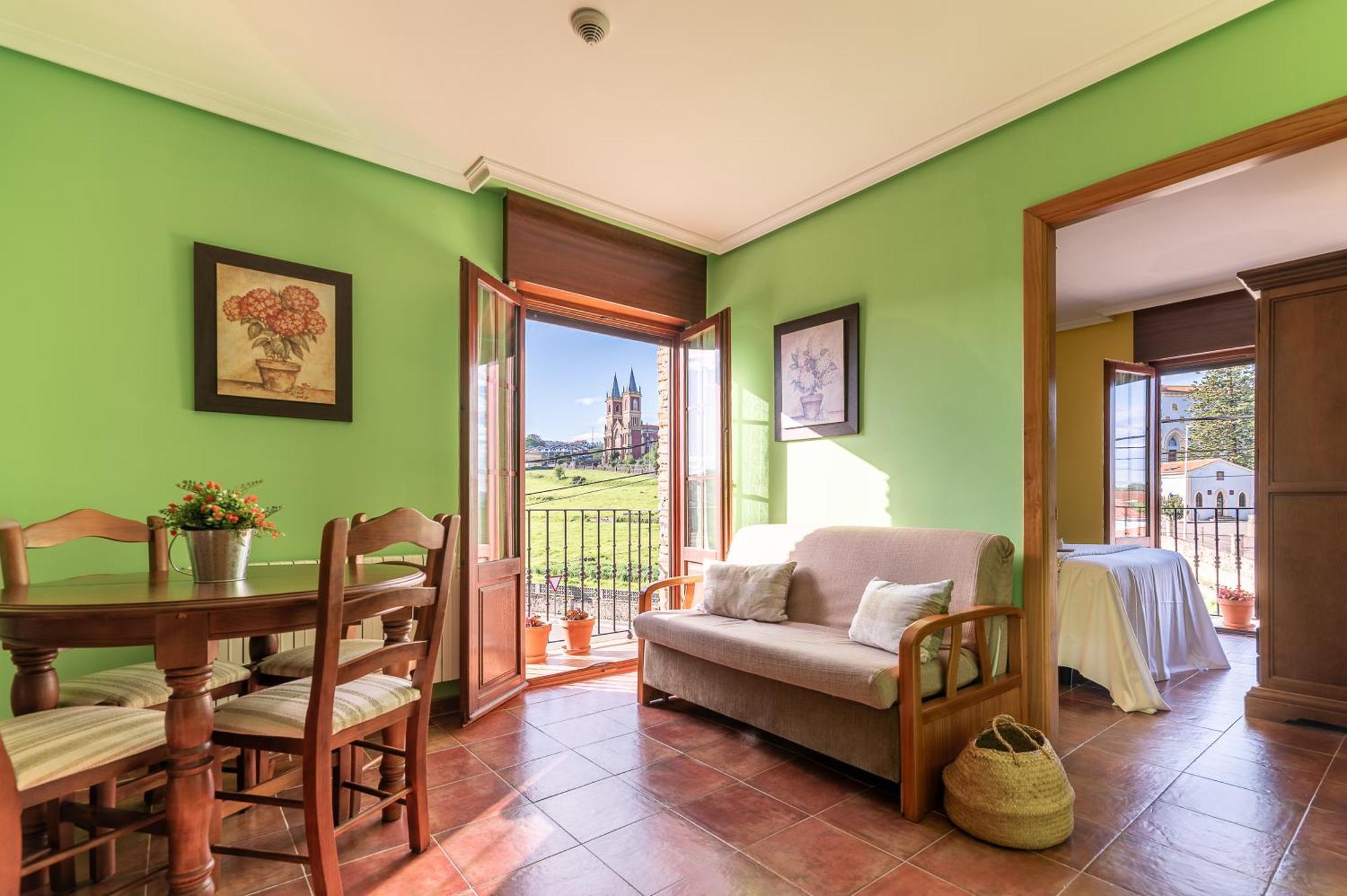 Apartamentos El Cruce De Moraton Cóbreces Dış mekan fotoğraf